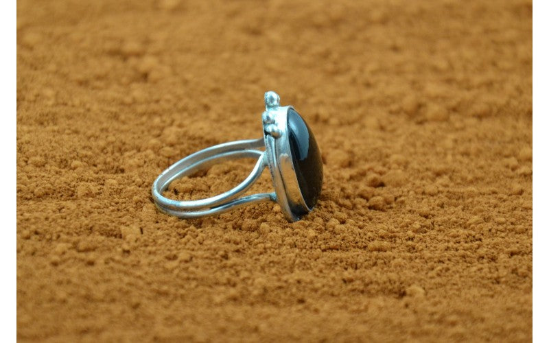Bague amérindienne onyx, argent 925/1000, fait main, bijou pour femme, bague navajo, bijou unique, toutes tailles