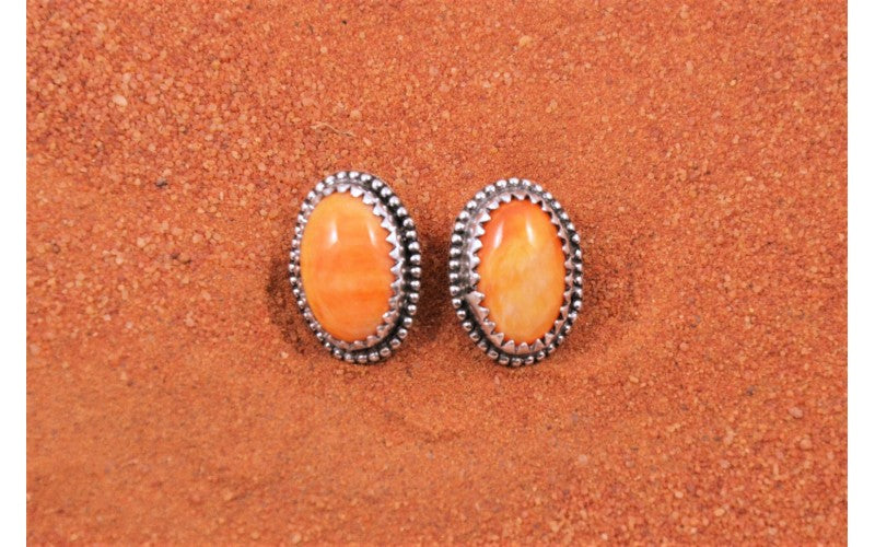 Spiny Oyster Earrings - Women - 925 Silver - Navajo Style - Native American Jewelry - Crafts - Gift