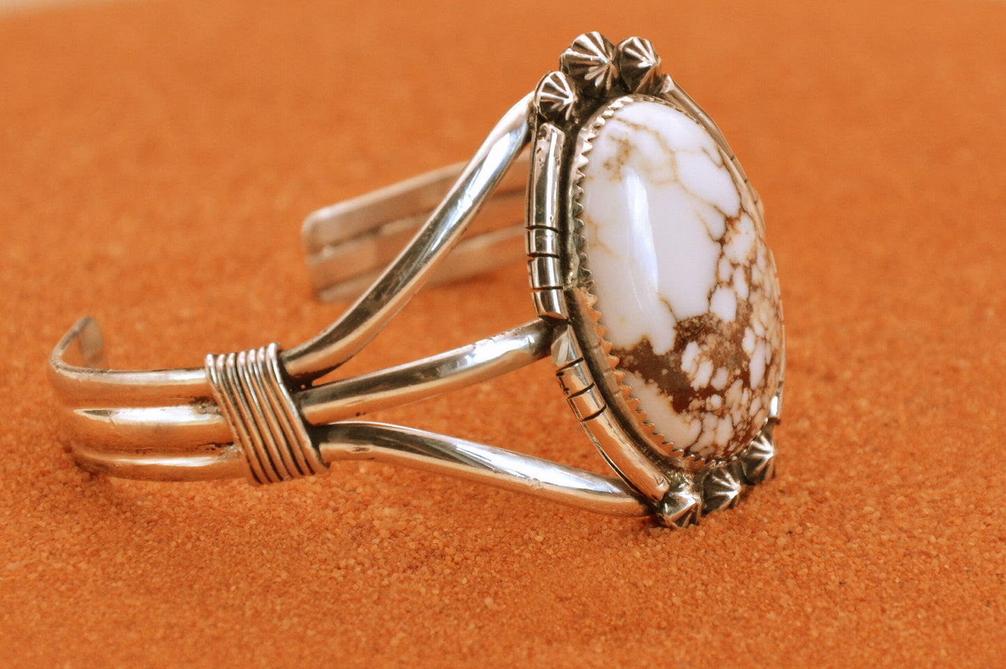 Bracelet-wild-horse-bijoux-amerindiens-navajo-femme-homme-argent-sterling-cadeau-artisanat