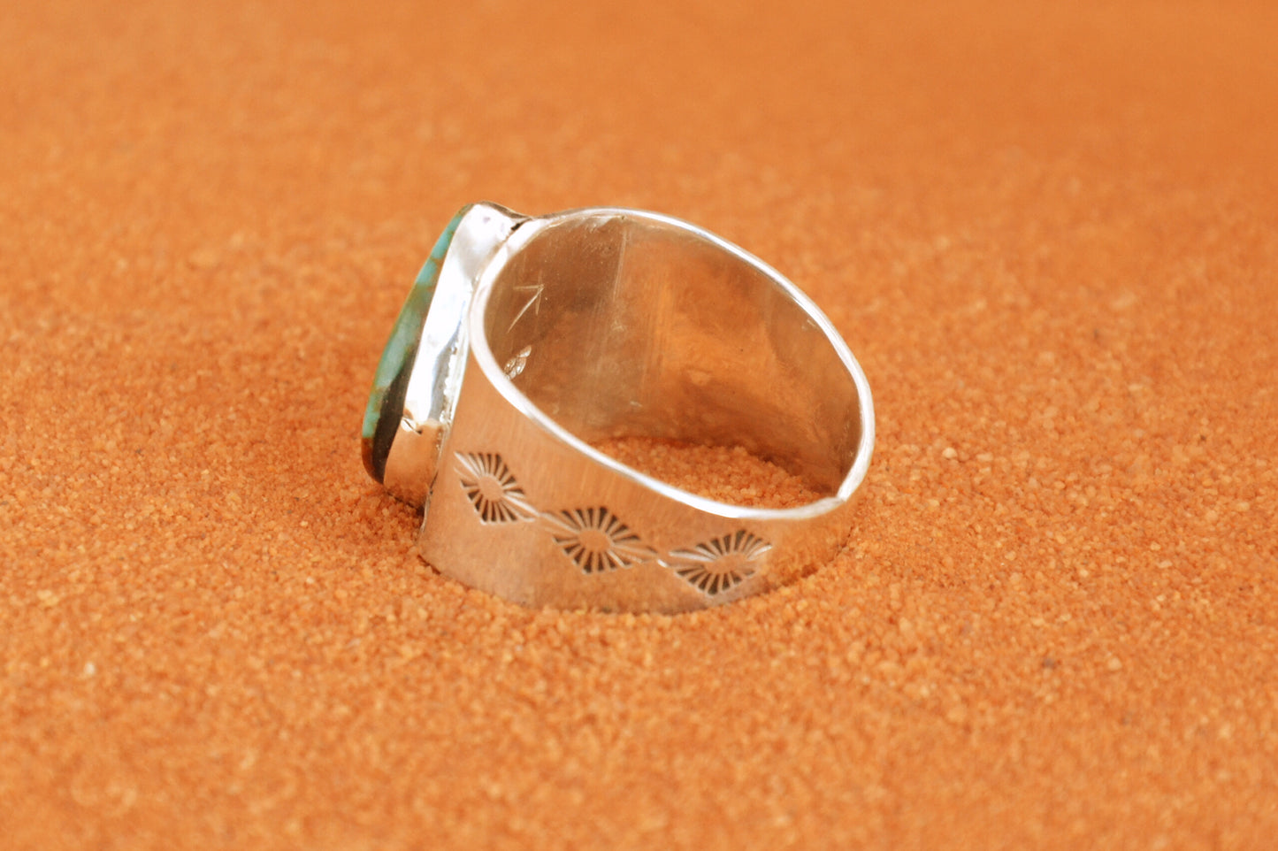Chevaliere-bague-turquoise-sonora-bijoux-amerindiens-navajo-cadeau-artisanat-argent sterling