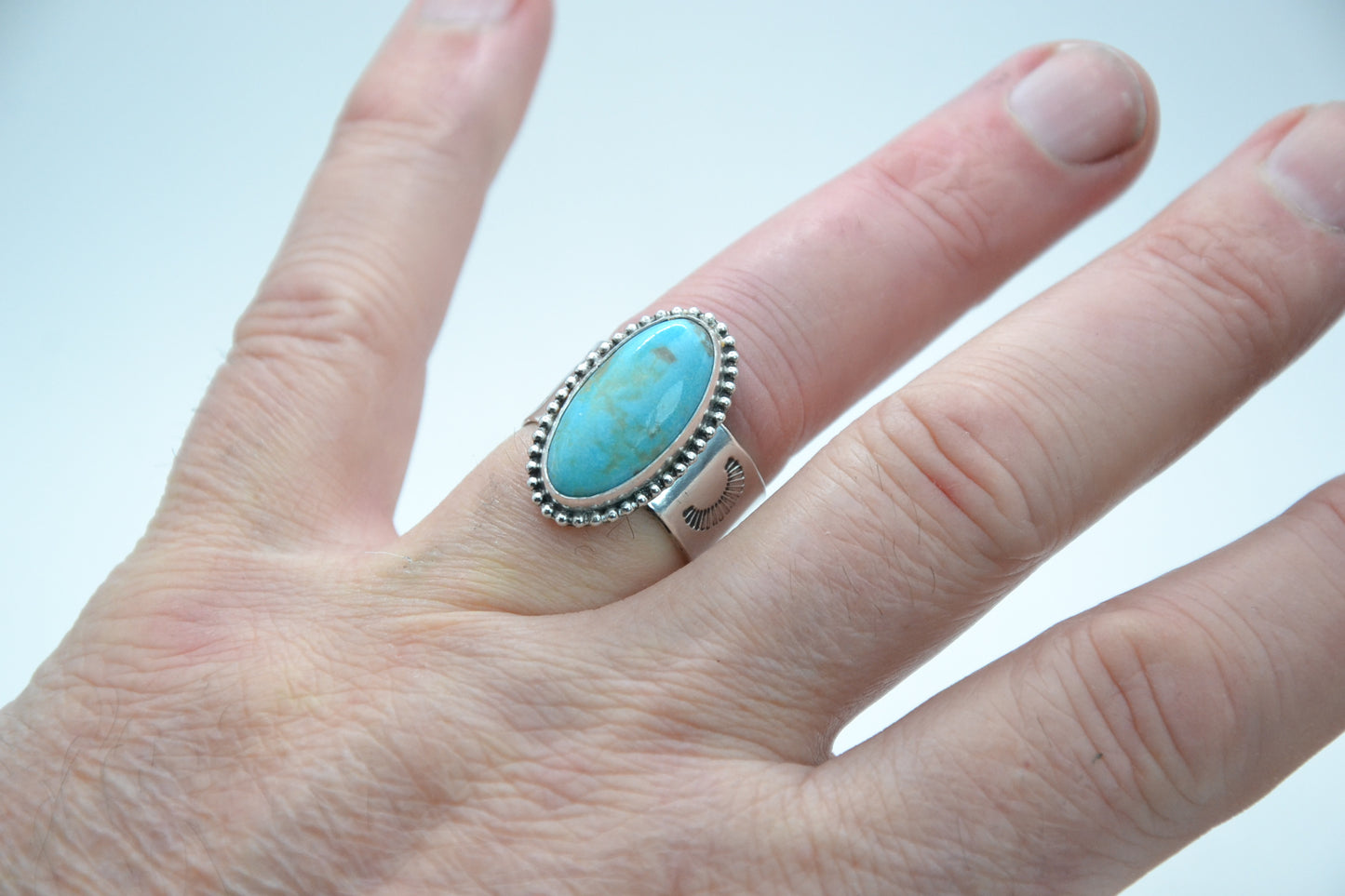 Bague argent-chevaliere-turquoise kingman-bijoux amerindiens-homme et femme-style navajo-cadeau