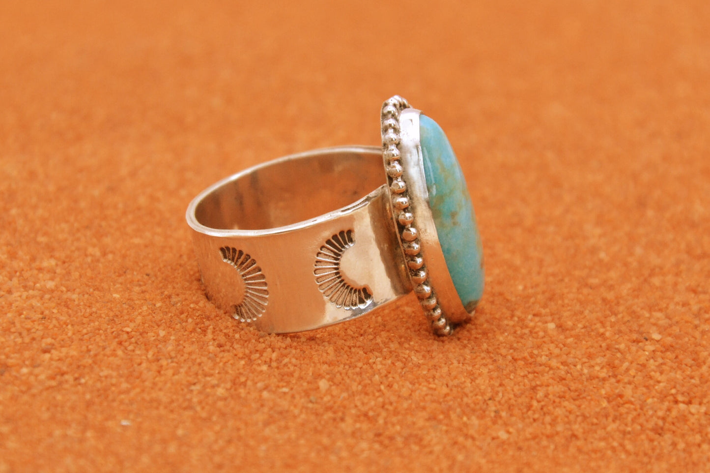 Bague argent-chevaliere-turquoise kingman-bijoux amerindiens-homme et femme-style navajo-cadeau