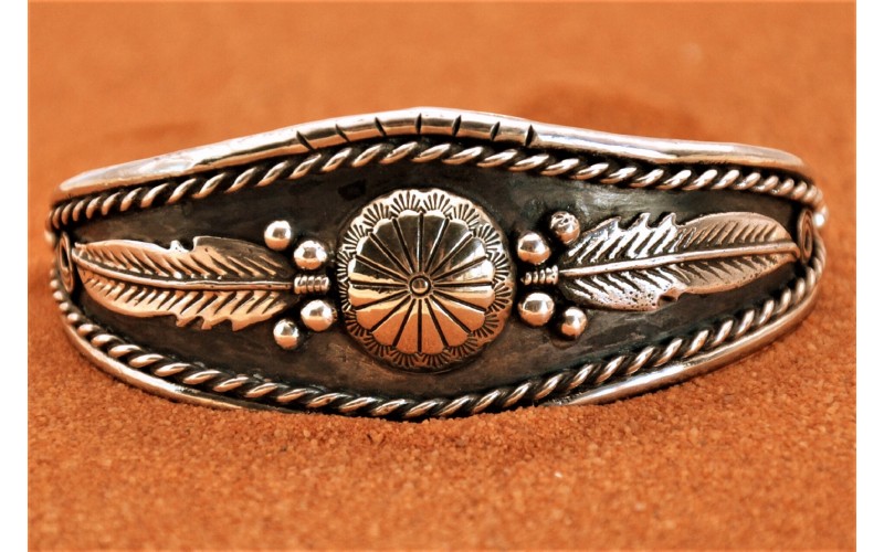 Bracelet amérindien-fait main-argent 925/1000-concho et plumes-idée cadeau-style navajo-homme et femme-bracelet manchette