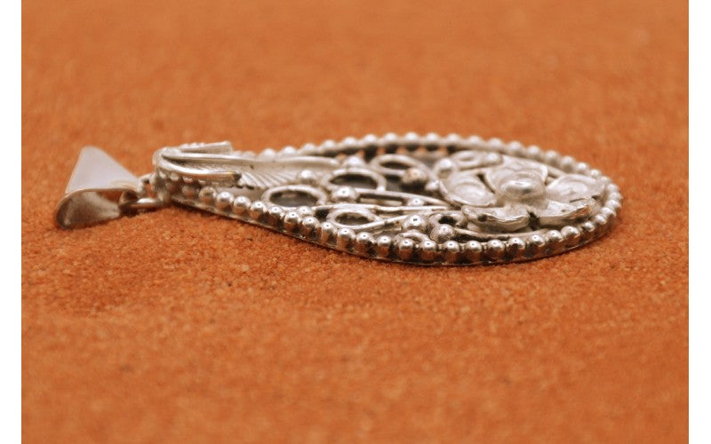 pendentif fleur-argent 925/1000-idée cadeau-bijoux amerindiens-style navajo-artisanal-boheme