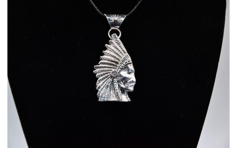 pendentif tête d'indien-argent 925/1000-style navajo-bijoux amerindiens-idée cadeau-fait main-garanti