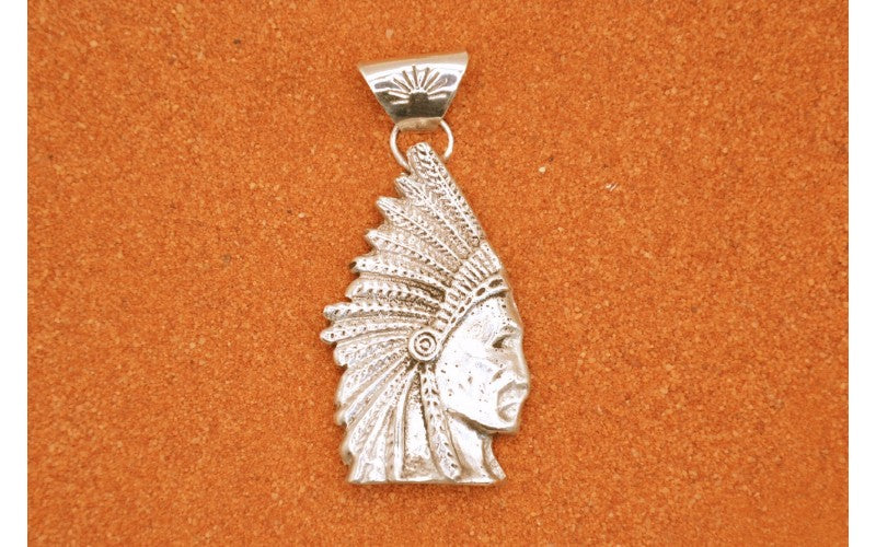 pendentif tête d'indien-argent 925/1000-style navajo-bijoux amerindiens-idée cadeau-fait main-garanti