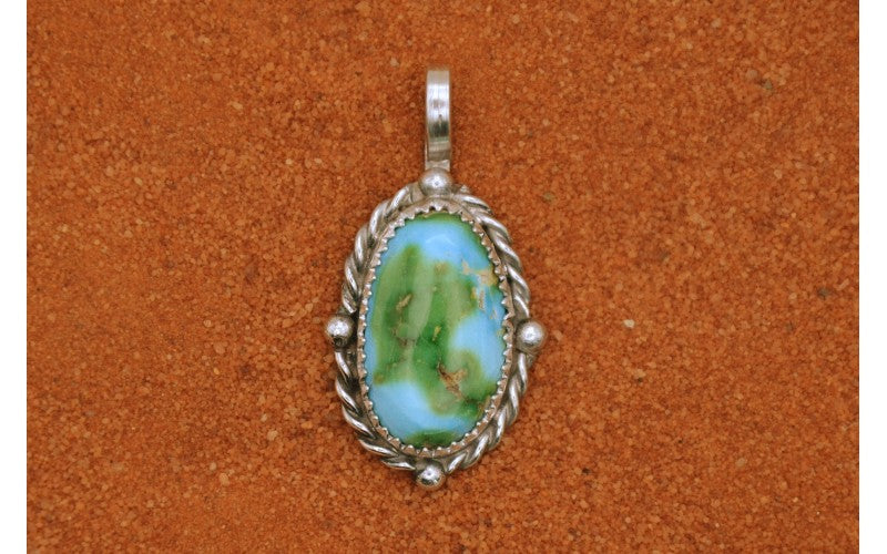 Pendentif femme-turquoise sonora-argent 925/1000-style navajo-bijoux amerindiens-artisanat-bijoux cadeau